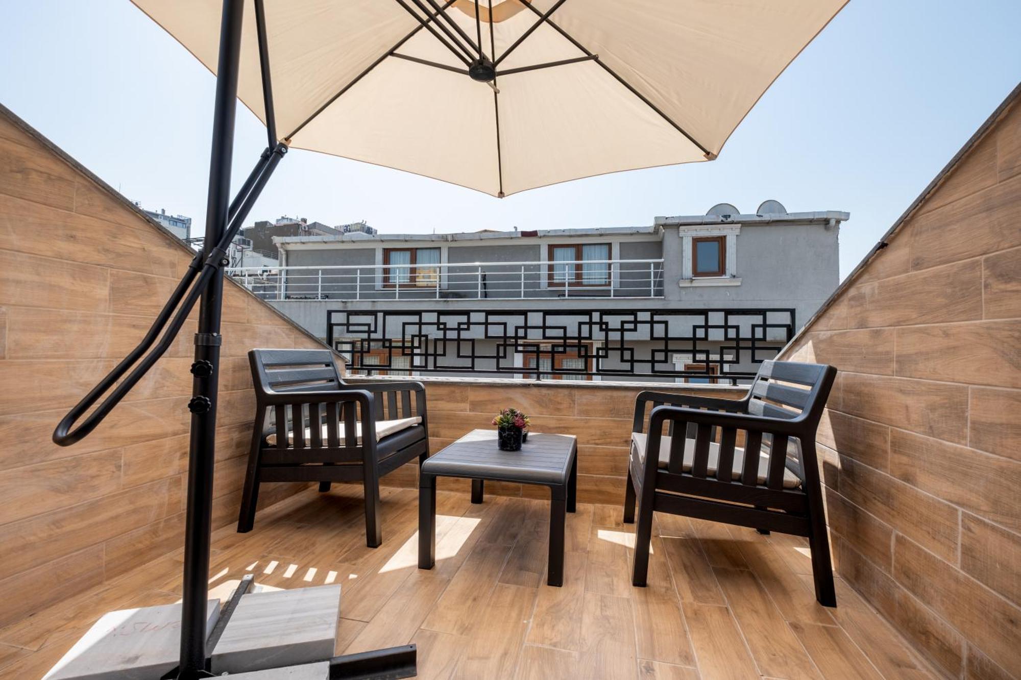 The Row Suites Taksim Istanbul Exterior photo